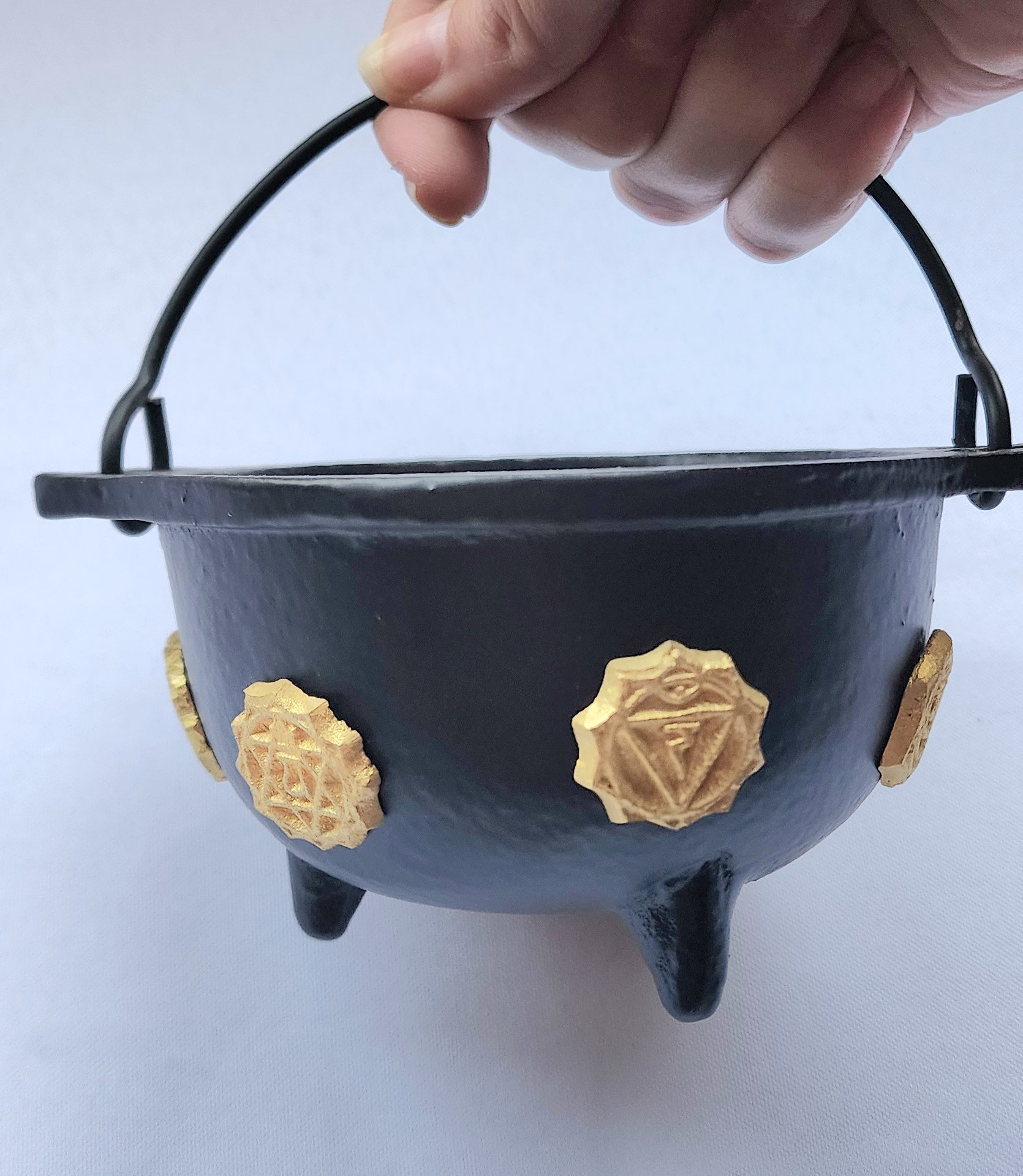 Cast Iron Cauldron w/ Handle 