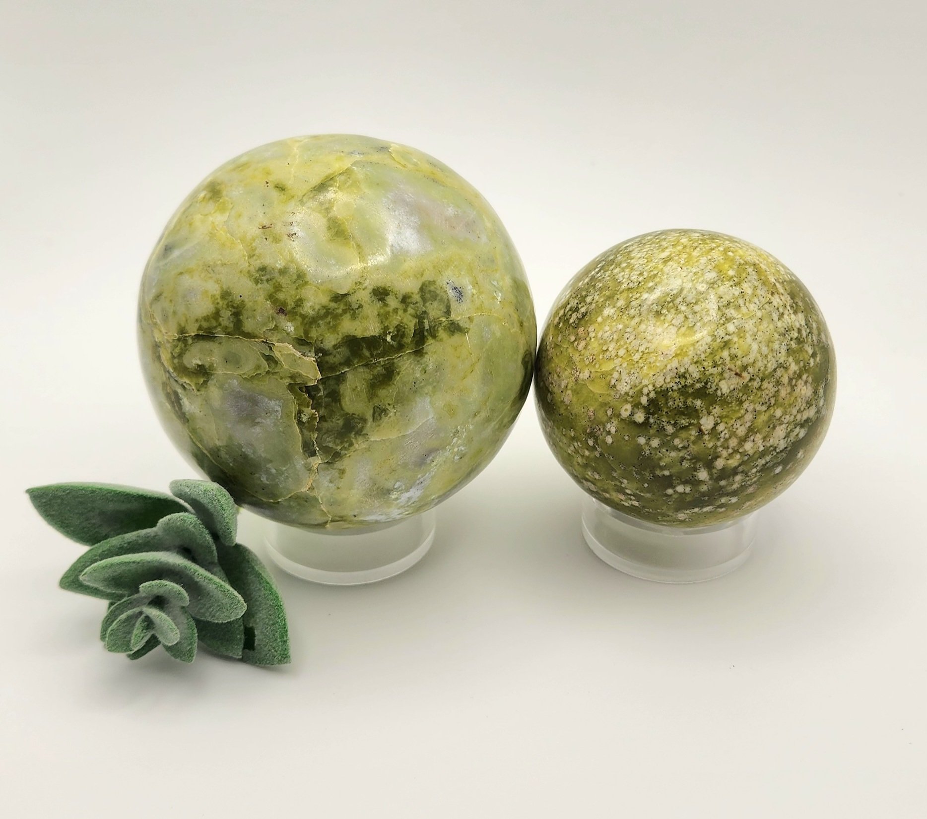 Serpentine Spheres