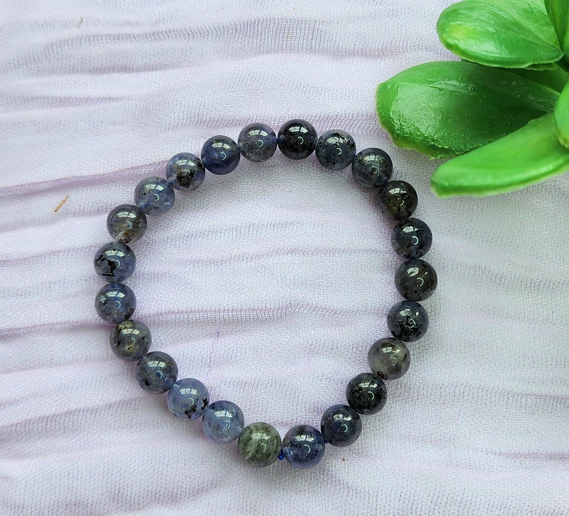 Iolite Bracelet-8mm
