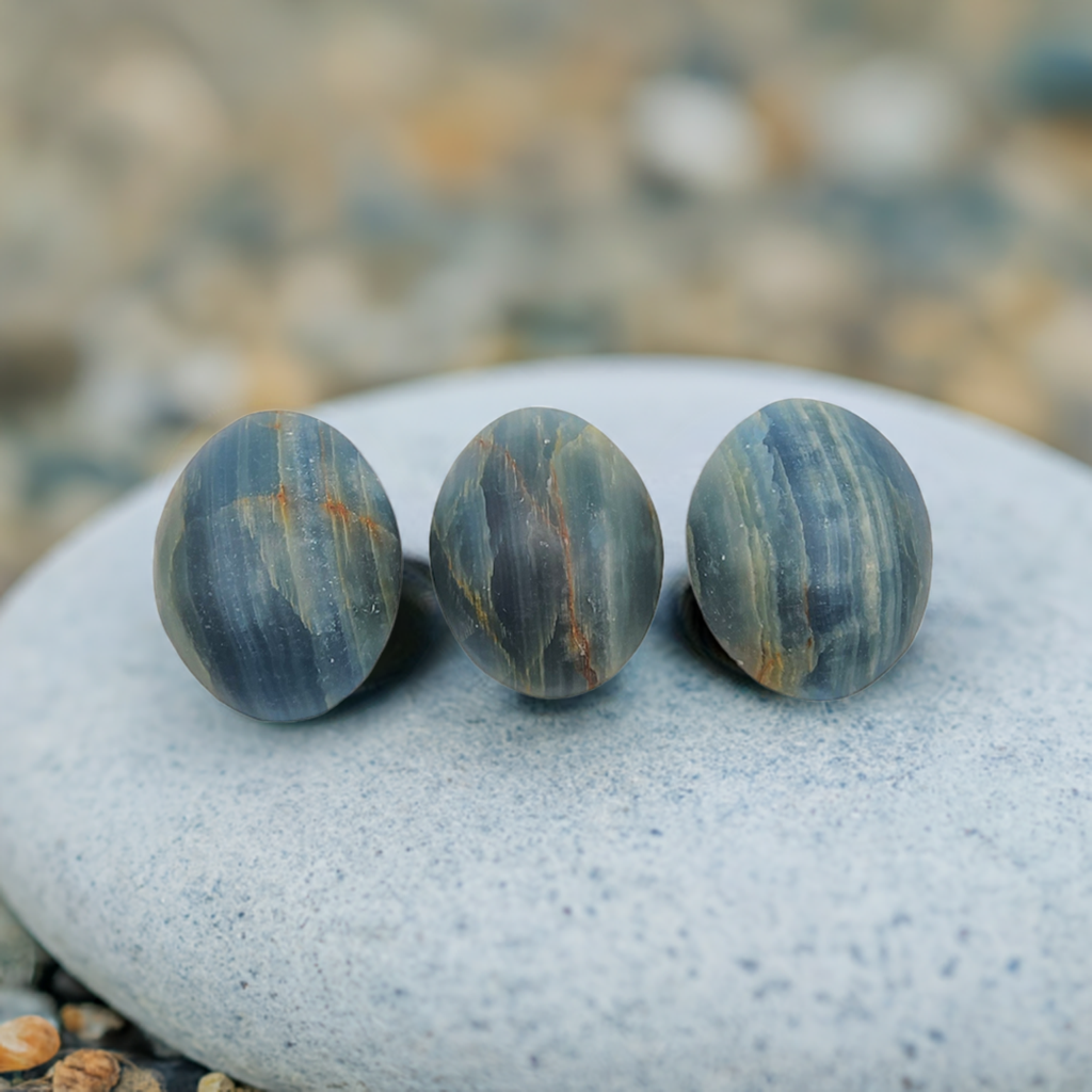 Blue Onyx Palm Stones